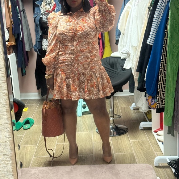 Beautiful dress 🍁🍂 - Picture 8 of 9